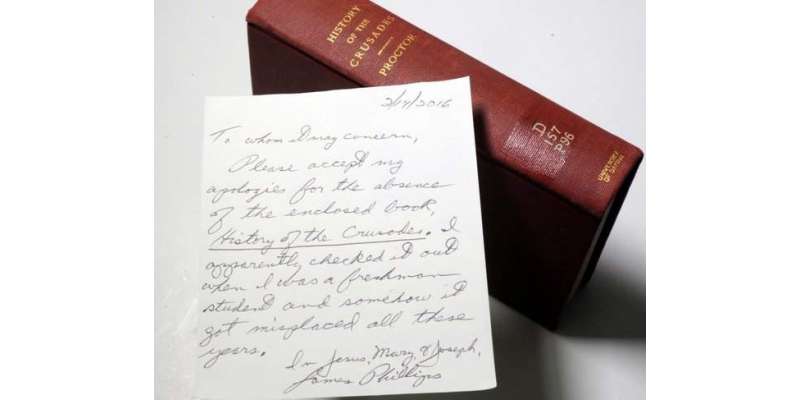 طالب علم کو 50سال بعد لائبریری کی کتاب واپس کرنا یاد آ ہی گیا