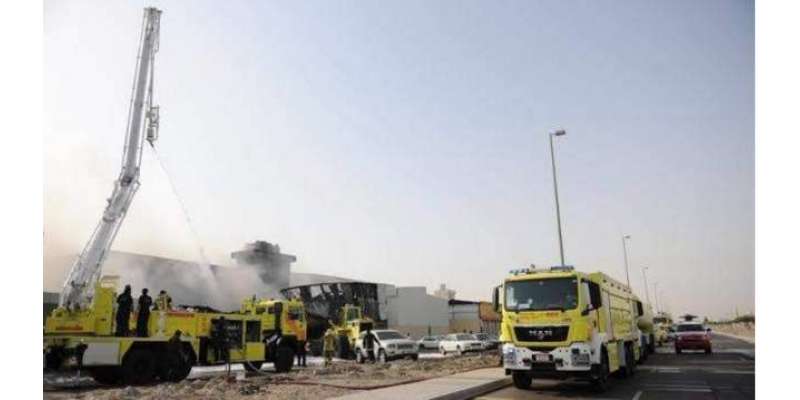 ابو ظہبی: مصّفہ کے علاقے میں ٹائروں کی دکان آگ لگنے سے جل کرخاکستر ہو ..