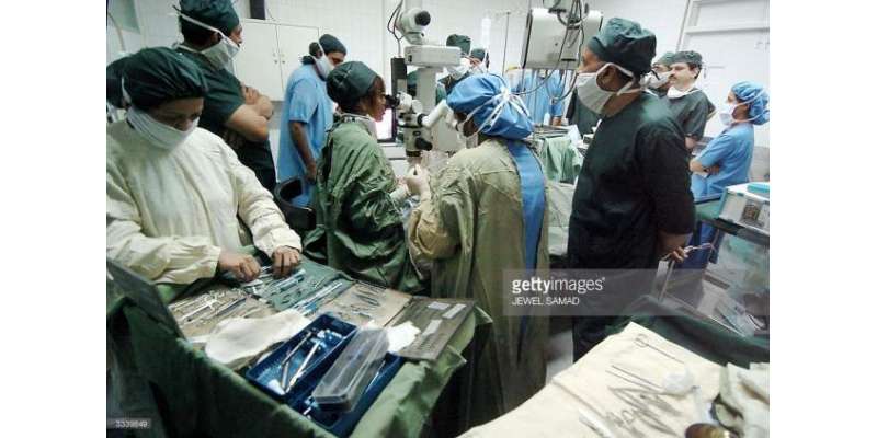 کراچی : ڈاکٹروں نے سندھ کی تاریخ میں پہلی بار تالو کی کامیاب سرجری کر ..