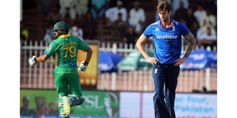 انگلش فاسٹ باوٴلر ریس ٹوپلی انجری کی وجہ سے تین ماہ کے لیے کرکٹ سے باہر