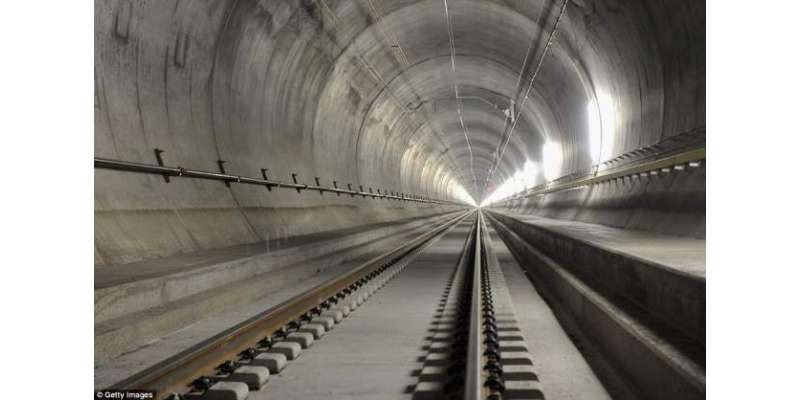 سوئٹزرلینڈ:دنیا کی طویل ترین 57 کلو میٹر لمبی ریلوے سرنگ 17سال بعد مکمل ..