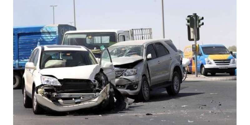 ابو ظہبی: 18,37ڈرائیور 200کلومیٹر سے زائد رفتار سے گاڑی چلاتے پکڑ ے گئے