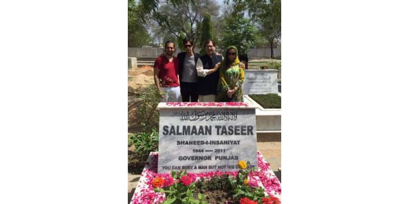 شہباز تاثیر اپنی بازیابی کے بعد پہلی بار اپنے والد سلمان تاثیر کی قبر ..