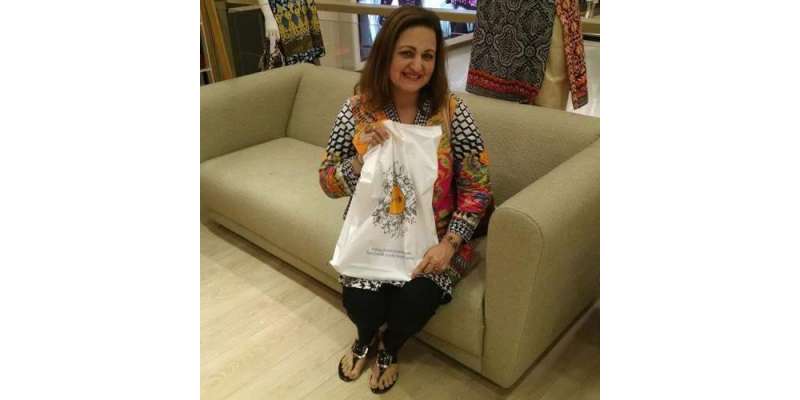اسلام آباد کے معروف شاپنگ مال میں اداکارہ لیلی زبیری کی دکان میں چوری
