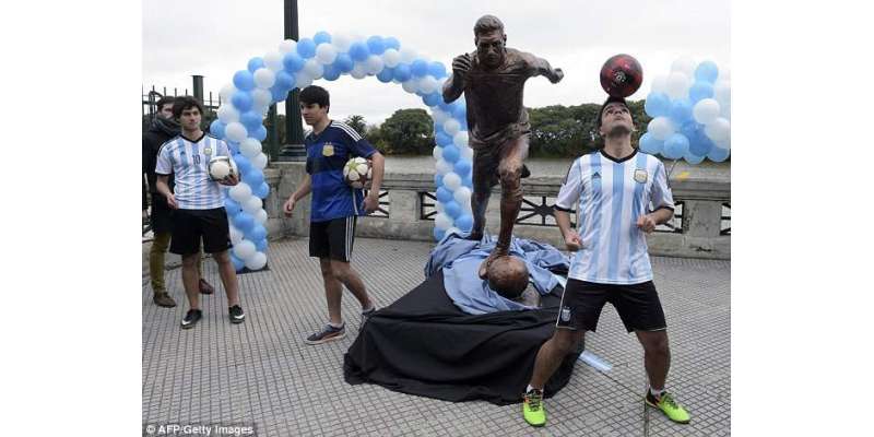 ارجنٹائن ،دارلحکومت بیونس آئرس میں لیونل میسی کا مجسمہ بنادیا گیا