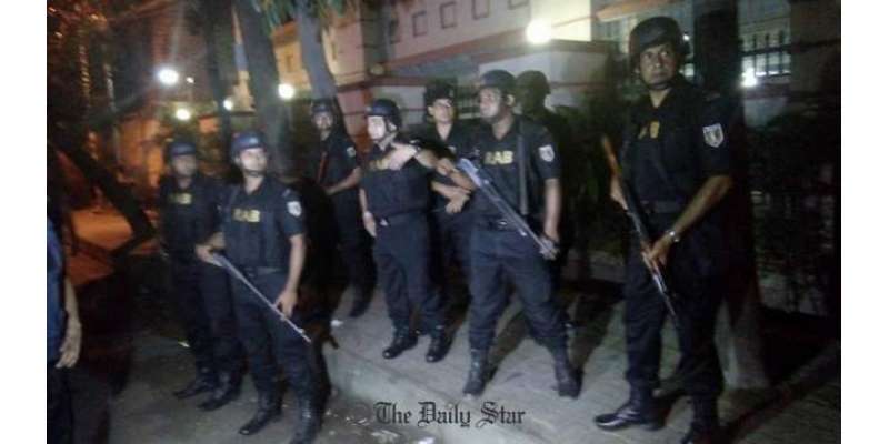 بنگلہ دیش کے دارلحکومت ڈھاکہ کے سفارتی علاقے میں فائرنگ اور دھماکے، ..