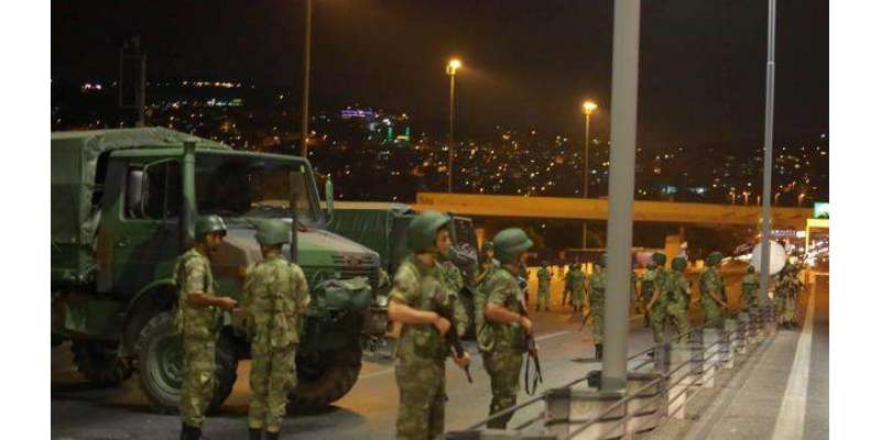 ترکی میں دوبدو لڑائی شروع،ترک فوج نے باغیوں کے ایک ہیلی کاپٹر کو مار ..