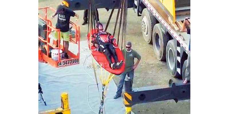 دبئی:غلیل کی مدد سے شخص کو 300فٹ اوپر ہوا میں پھینکنے کا مظاہرہ