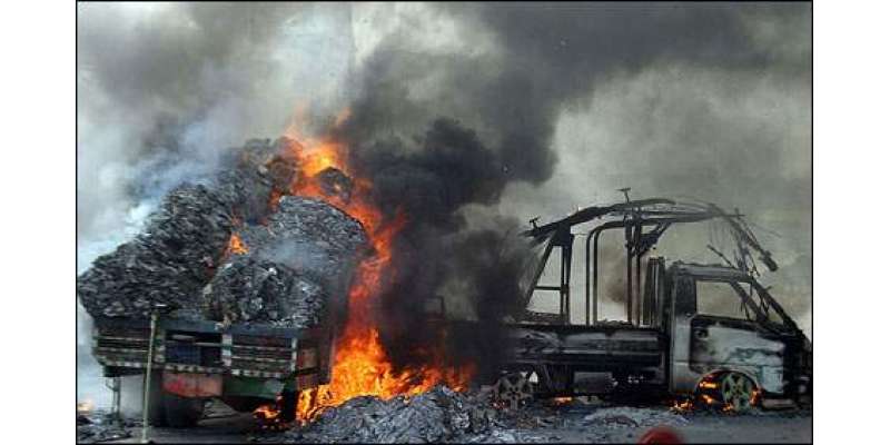 کراچی میں نامعلوم افراد پھر سرگرم، 24 گھنٹوں میں 6 گاڑیاں نذر آتش