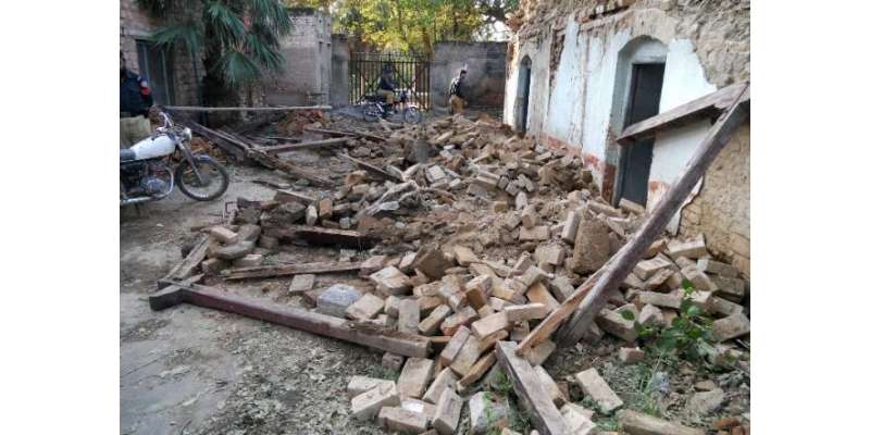 ناران میں زلزلہ:7گھروں کی چھتیں گرنے سے11افراد زخمی، 2کی حالت تشویشناک