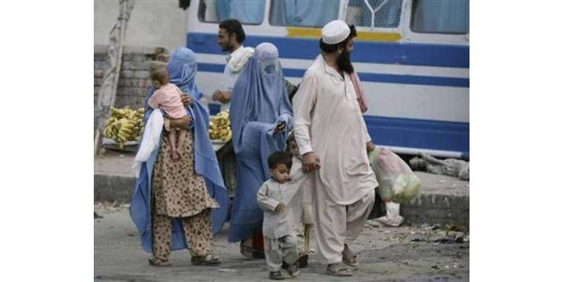 ساڑھے 3 لاکھ افغان مہاجرین وطن واپس لوٹ گئے ٬ْمزید لاکھوں کی واپسی متوقع