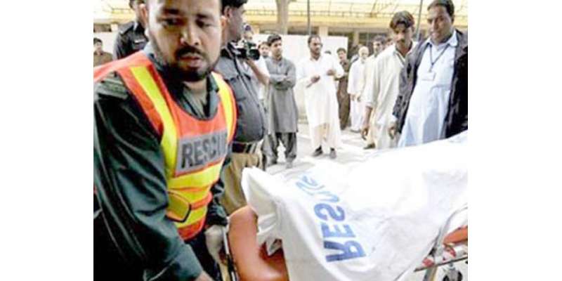 لاہور٬4گھروں کی چھتیں گرنے سے ایک شخص جاں بحق٬8 زخمی