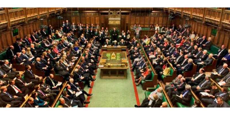 برطانوی پارلیمان کے کچھ اراکین بریگزٹ پر عملدرآمد کے خلاف ووٹ دیں ..