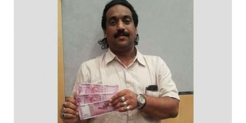 دبئی : ہندوستانی شہری نے صرف 2000روپے کے نوٹ 160,000روپے میں خرید لیئے