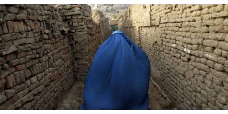 ْ افغانستان : خاتون نے آشنا کے ساتھ فرار ہونے کیلئے  خاندان کے 7افراد ..