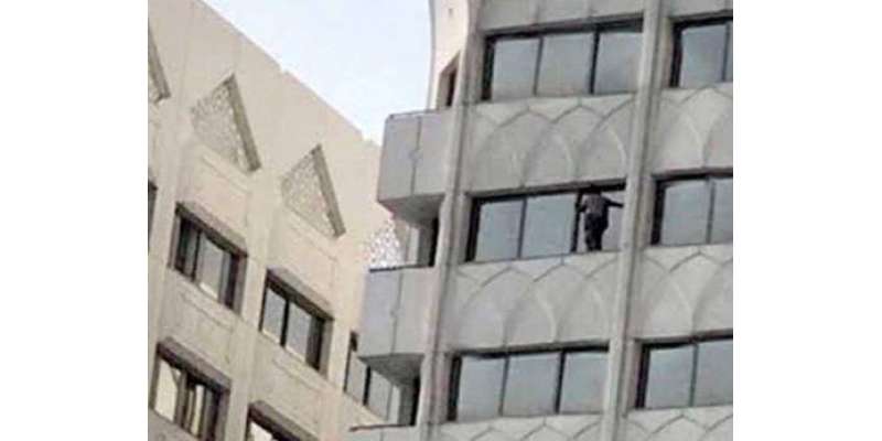 ابو ظہبی: سول ڈیفنس حکام نے خودکشی کی کوشش کرنے والی غیر ملکی لڑکی کو ..