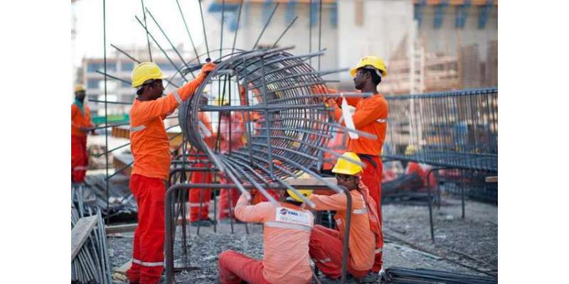 قطر:2017 میں عمانی ملازمین کی تنخواہیں تین فیصد بڑھنے کا امکان