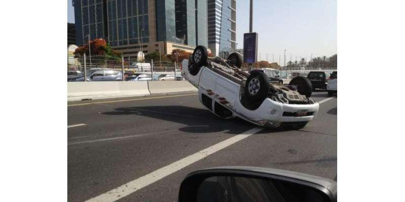ام القوین: خوفنا ک ٹریفک حادثے میں دو اماراتی نوجوان جاں بحق