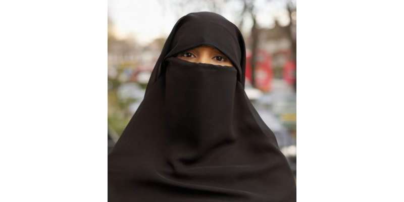 امریکہ میں مسلمان خواتین کی بڑی تعداد نے جان کے ڈر سے پردہ کرنا چھوڑ ..