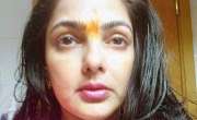 عظیم بھارتی اداکارہ کی تمام جائیداد ضبط کرلی گئی، مفرور قرار