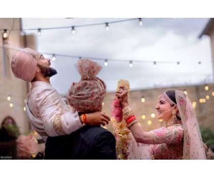 انوشکا شرما اور ویرات کوہلی کی شادی کی خصوصی تصاویر منظر عام پر آگئیں