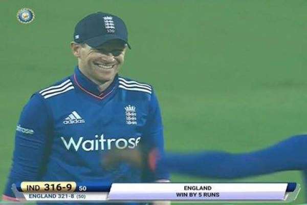 انگلینڈ نے تیسرے ون ڈے میں بھارت کو5 رنز سے شکست دیدی ،سیریز2-1سے بھارت کے نام