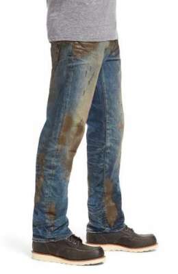 کیچڑ کے ڈیزائن والی جینز کی قیمت 425 ڈالر۔ صارفین کی شدید تنقید