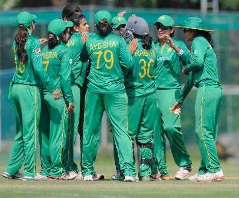پاکستان کی خواتین کرکٹ ٹیم کو انگلینڈ میں جاری ورلڈکپ میں مسلسل  چوتھی شکست کا سامنا
