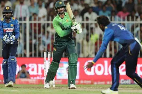 کئی نامور کھلاڑیوں کے بعد سری لنکن کرکٹ ٹیم کے کوچ نے بھی پاکستان کادورہ کرنے سے انکار کر دیا