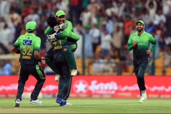 بھارت نے نیوزی لینڈ کو شکست دے کر پاکستان کو ٹی ٹوئنٹی رینکینگ میں پہلی پوزیشن دلوا دی