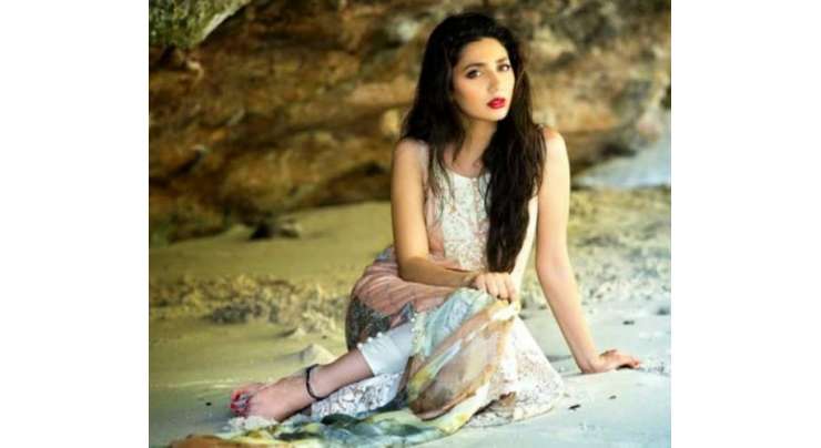 اداکارہ ماہرہ خان فلم ورنہ میں اداکاری کے ساتھ گلوکاری بھی کرینگی
