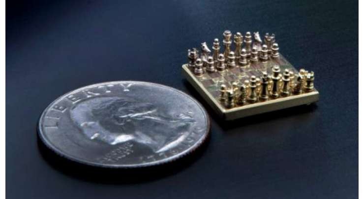 ہاتھ سے بنائی ہوئی دنیا کی سب سے چھوٹی شطرنج