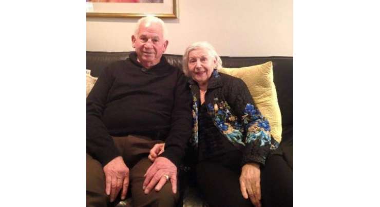 69 سالوں سے شادی شدہ جوڑا منٹوں کی جدائی بھی برداشت نہ کرسکا اورہاتھوں میں ہاتھ ڈالے وفات پا گیا