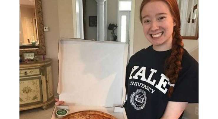 پیزا کے بارے میں لکھنے پر   لڑکی کو دنیا کی بڑی یونیورسٹی میں  داخلہ مل گیا
