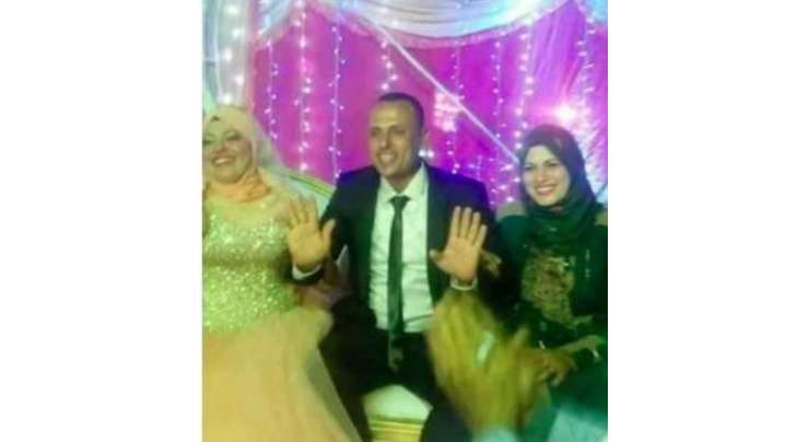 مصری خاتون کی اپنے شوہر کی دوسری شادی میں شرکت کی تصاویر انٹرنیٹ پر وائرل ہو گئیں