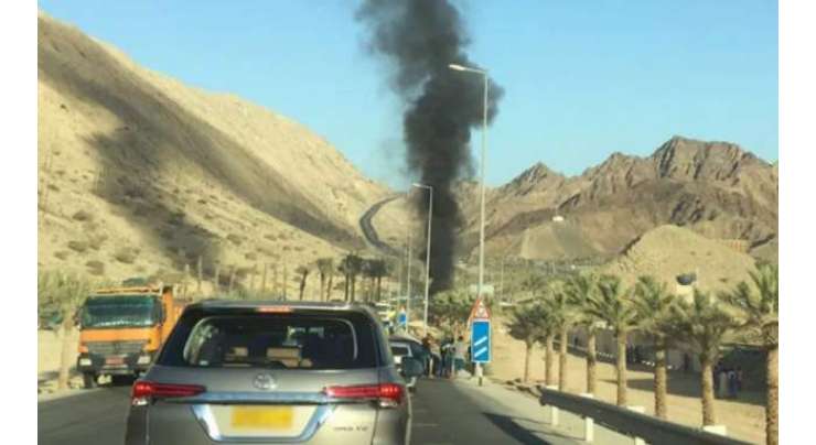 عمان ، سڑک حادثے میں ٹرک میں آتشزدگی