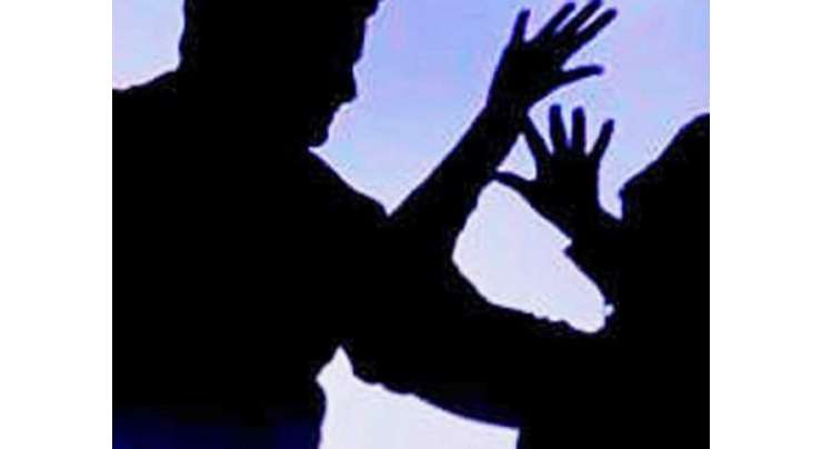 صادق آباد میں 70 سالہ بڈھے کی 4سالہ کمسن بچی سے زیادتی کی کوشش،ملزم کی دھلائی