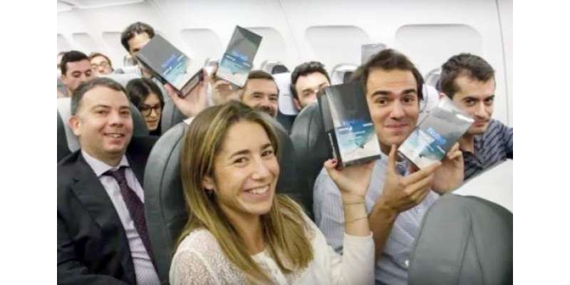 معروف موبائل کمپنی سام سنگ نے دوران پرواز 200 مسافروں میں سام سنگ گلیکسی ..