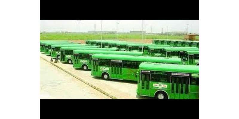 کراچی ،گرین بس پروجیکٹ کے ترقیاتی کام کے دوران واٹربورڈ کی 24 انچ قطر ..