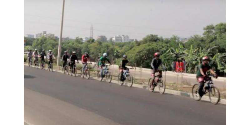 بنگلا دیش کے سائیکل سواروں نے دنیا کی طویل ترین متحرک سائیکلوں کی  لائن ..