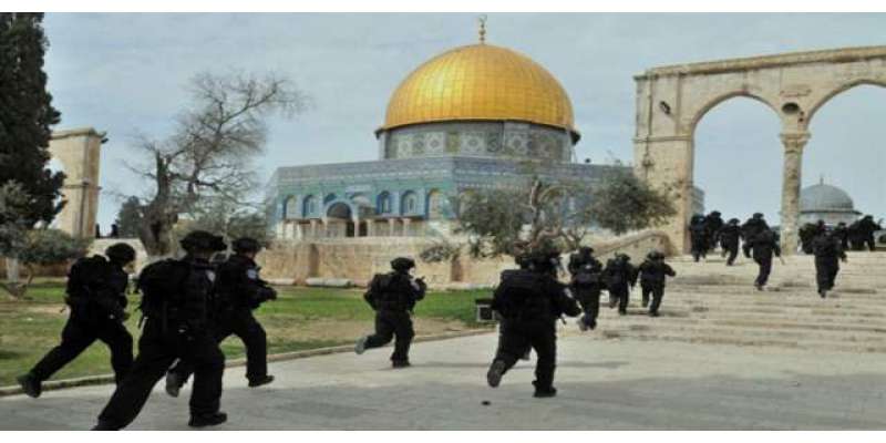 یہودی آباد کاروںکی مسجد اقصیٰ میں گھس کر مقدس مقام کی بے حرمتی
