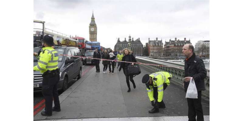 برطانوی پارلیمنٹ کے باہر حملے کے بعد اب لندن ٹیوب اسٹیشن کے باہر مشکوک ..