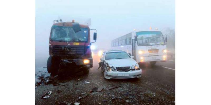ساہیوال: ٹریفک حادثات 2نوجوان جاں بحق ،12مسافر شدید زخمی ،4 کی حالت نازک