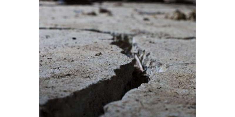 پاکستان کا سب سے بڑا اور ساحلی شہر کراچی زلزلے سے لرز اٹھا