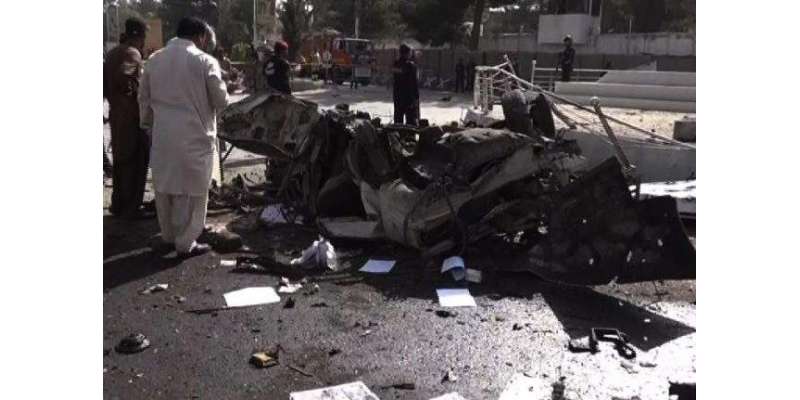 کوئٹہ کار بم حملے میں 7پولیس اہلکاروں سمیت 13افراد جاںبحق،