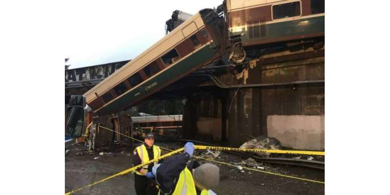 امریکی ریاست واشنگٹن میں ٹرین،77 افراد زخمی ،متعدد ہلاکتوں کا خدشہ