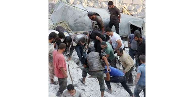 مشرقی شامی صوبے دیرالزور میں تباہ حال افراد پر کیے گئے حملے میں کم از ..