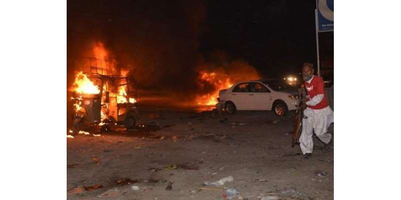 کوئٹہ کے علاقے سریاب روڈ پر دھماکہ4ہلاک 10زخمی-سیکورٹی فورس کی گاڑی ..