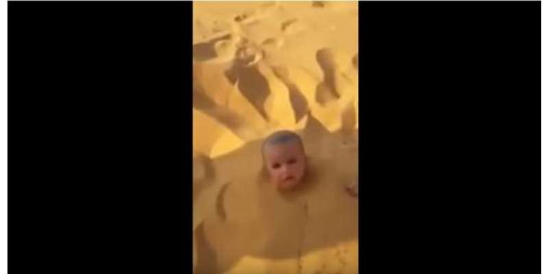 سعودی عرب ، چھوٹے بچے کو ریت میں دبانے ریاست میں غصے کی فضاء
