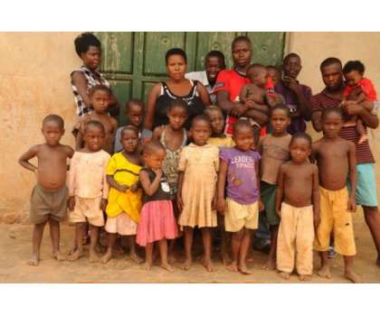 یوگنڈا سے تعلق رکھنے والی خاتون 40 سال کی عمر تک 44 بچوں کو جنم دے چکی ..